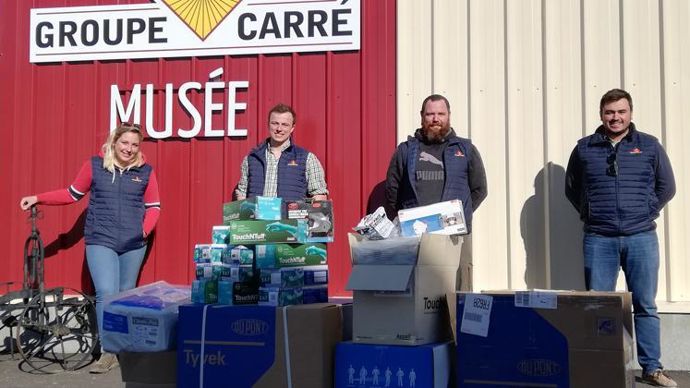 Le négociant Carré a estimé qu’il fallait être solidaire du personnel soignant. Ici, les équipements destinés à l’hôpital de Cambrai.